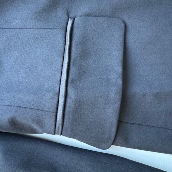 Veronica Beard Black one button Blazer. Classic. Size 2. - Picture 3 of 5